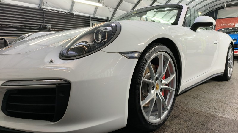 Porsche 911 Carrera 4S cabriolet - esthétique minutieuse intérieur et extérieur près de Thones en Haute-Savoie