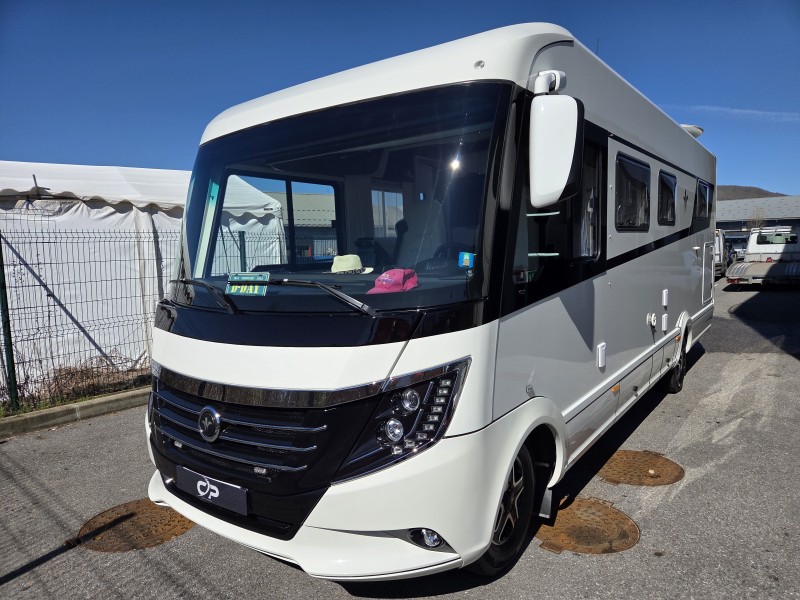 polissage + protection ceramqiue sur un camping car Niesmann + Bischoff à Annecy en Huate-savoie