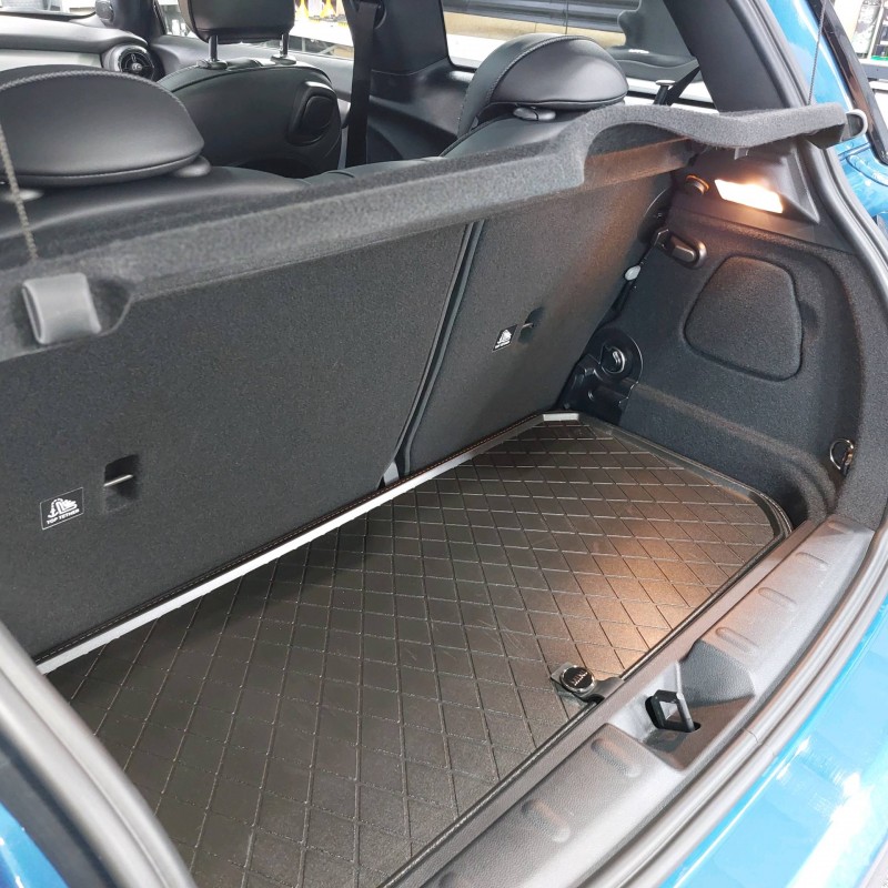 E-mini Cooper S - Nettoyage intérieur et extérieur régulier près de Saint Martin Bellevue