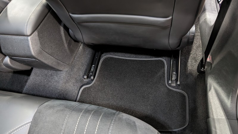 Peugeot 308 - Nettoyage complet intérieur et extérieur près d'Argonay en Haute Savoie