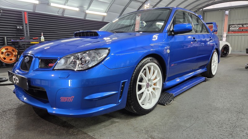 Subaru Impreza STI - Detailing complet et protection céramique ultra brillante, anti UV près d’Annecy en Haute-Savoie