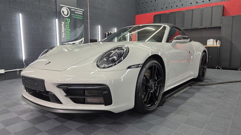 protection ceramique sur une porsche 911 targa 4 gts à Annecy proche du bassin Gessien