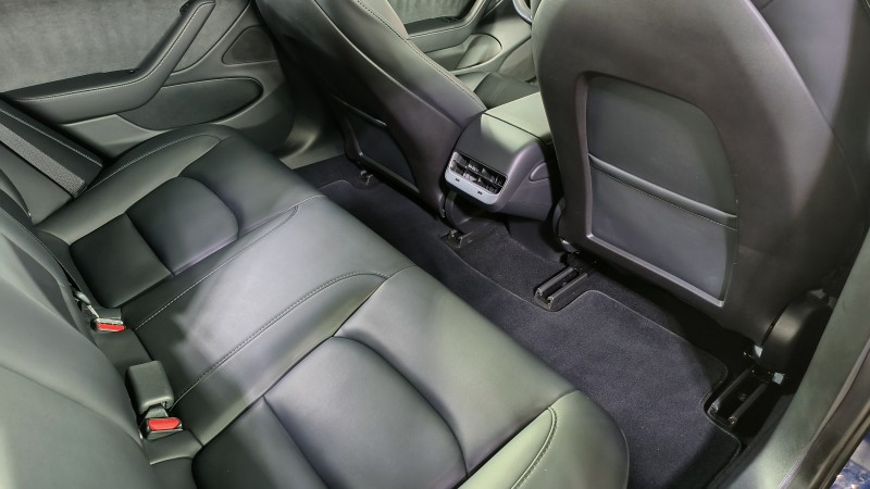 Entretien Annuel Land Rover Defender Annecy | Conciergerie Detailing 74, 73, 01