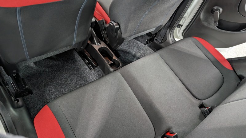 Fiat Panda - nettoyage complet avant la mise en vente près d'Annecy en Haute-Savoie