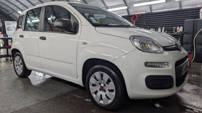 Fiat Panda - nettoyage complet avant la mise en vente près d'Annecy en Haute-Savoie