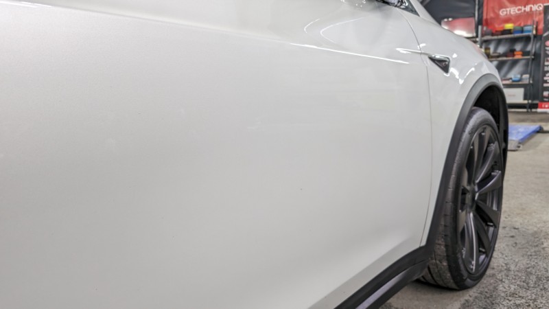 Tesla model X 110D - Nettoyage intérieur et extérieur complet avant vente près d'Annecy