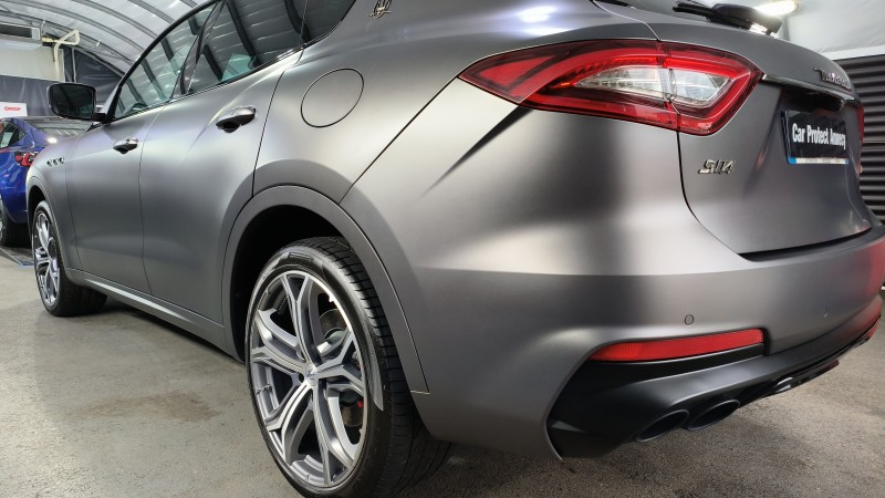 préparation estétique d'une Maserati Levante près de Poisy