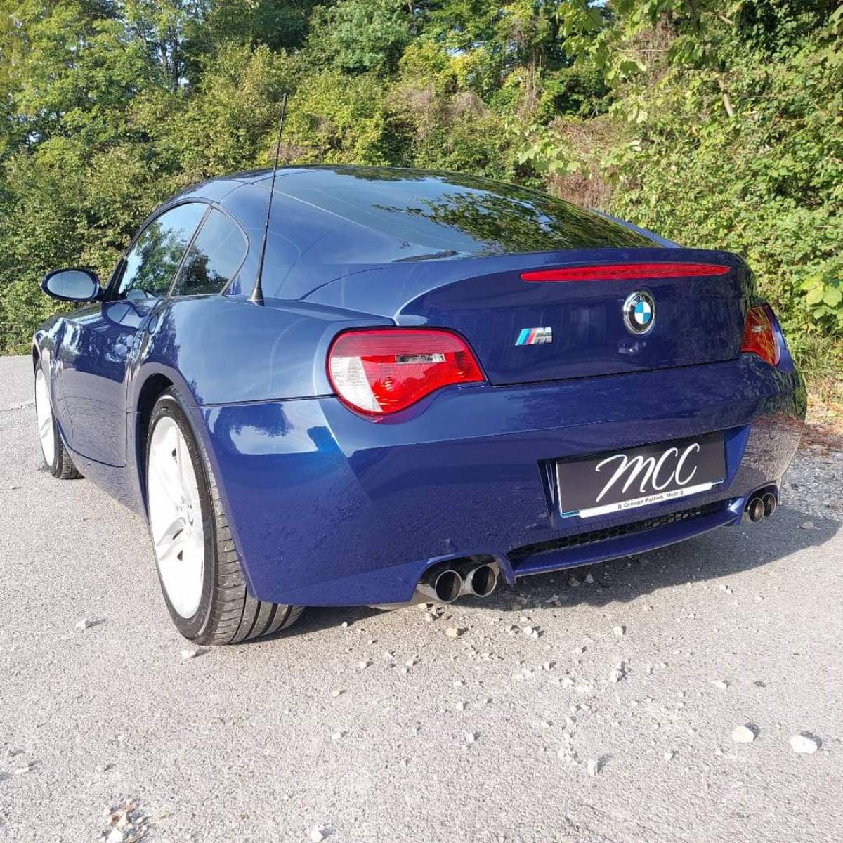 BMW Z4 coupé - Polissage complet de correction avec fintion ultra gloss + pose d'une cire de protection près d'Annecy en Haute-Savoie