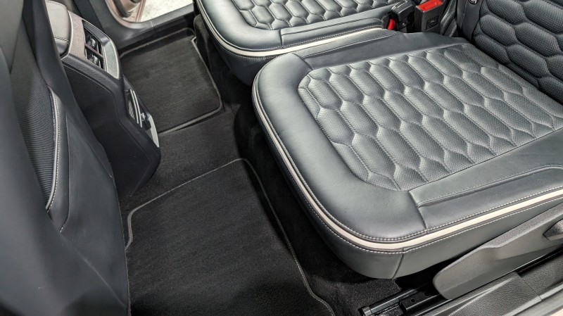 Ford S Max - nettoyage intérieur et assainissement ozone près de Villaz