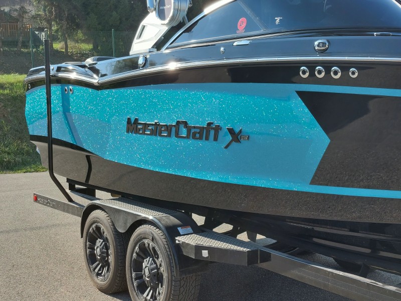 polissage et revetement ceramique haute performance sur un Mastercraft