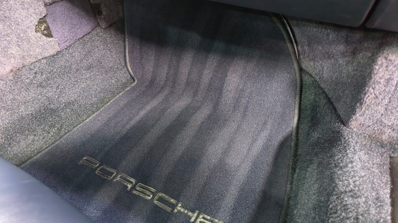 Porsche 993 Targa - detailing complet intérieur et extérieur près de Villaz en Haute-Savoie