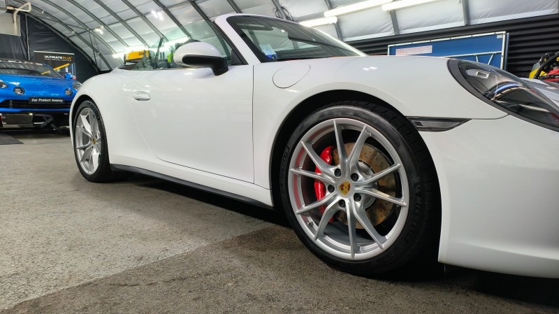 Porsche 911 Carrera 4S cabriolet - esthétique minutieuse intérieur et extérieur près de Thones en Haute-Savoie