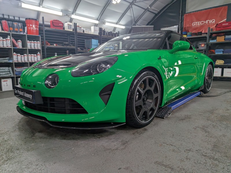 Alpine A 110 R vert jardin neuve - protection full céramique Gtechniq Crystal Sérum Ultra 10H près de Romans-sur-Isère dans la Drôme