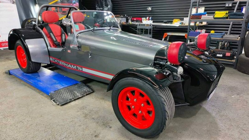 Detailing Caterham 1600 & 420R Annecy | Expert Protection Gtechniq 74, 73, 01