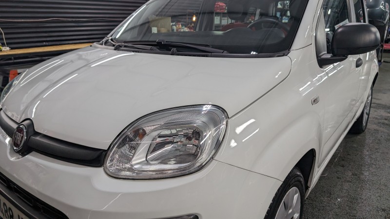Fiat Panda - nettoyage complet avant la mise en vente près d'Annecy en Haute-Savoie