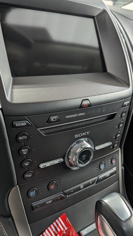 Ford S Max - nettoyage intérieur et assainissement ozone près de Villaz